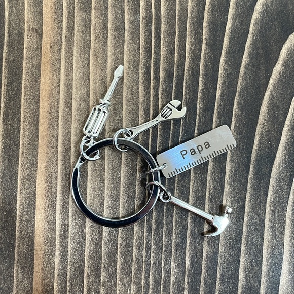 🌟Host Pick🌟Papa Tool Keychain - Picture 2 of 3